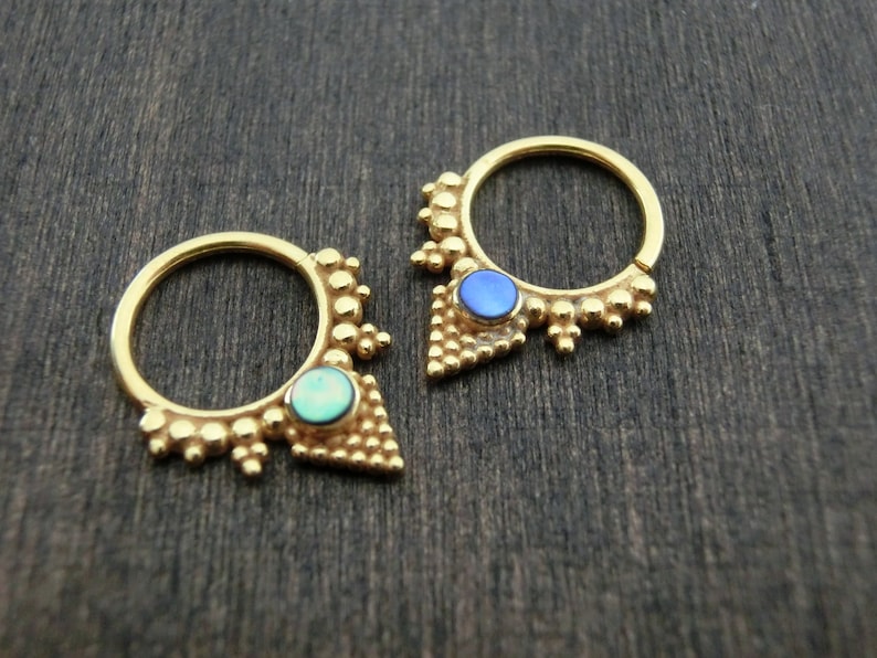 Tribal Gold Septum\u239cPyramid