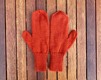Burnt Orange knitted  mittens. Woollen Mittens. Handknitted mittens. Winter mittens. Handknitted gloves. Small ladies mittens. Ladies mitts.