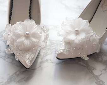 Organza Flower Bridal Shoe Clips: Pearl Rhinestone Wedding Accessory