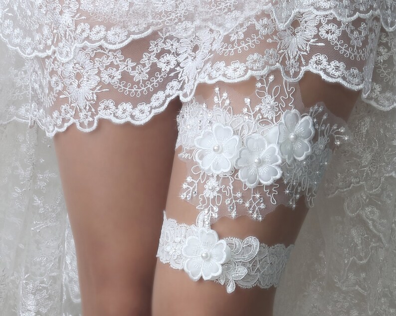 T43 Something blue Wedding garter set,Rhinestone flower lace garter,Bridal wedding garter set,Detail lace keepsake garter toss garter