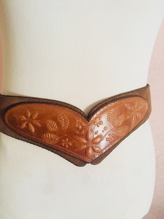 Vintage belt, heart shape, leather, 80s, woman