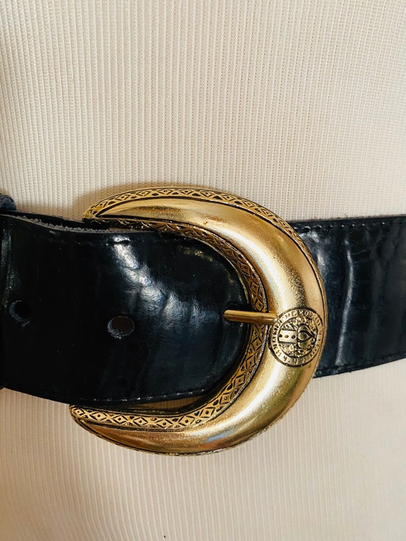 Vintage leather belt, 70s woman