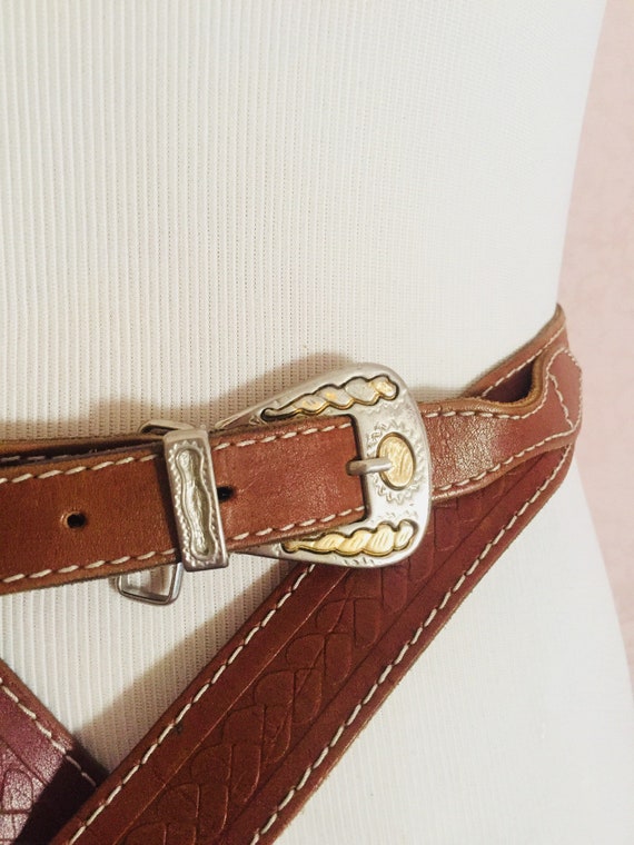 Vintage leather belt. 80s, woman