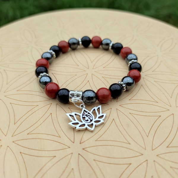 Bracelet chakra racine pour la protection , la sécurité et la confiance en perles naturelles de jaspe rouge, hématite et onyx noir