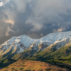 Utah landscape photography of a Mount Timpanogos sunset.