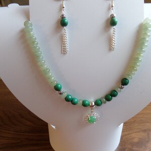 Conjunto de collares de aventurina y magnesita