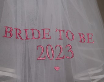 Embroidered Bride To Be Personalised Veil | Hen Do Hand-embroidered Bachelorette Hen Party Bridal Veil Heart