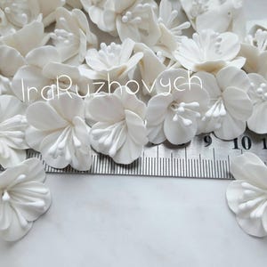 3 pcs. white flowers with stamens, polymer clay flower bead