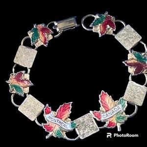 Vintage Enamel Montreal Canada Souvenir Bracelet Gold Tone