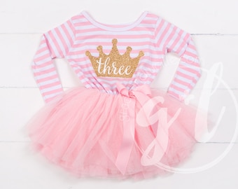 Vestito per terzo compleanno, abito per terzo compleanno, abito rosa e oro con lettere e corona dorate, tutù rosa per ragazze 3 ° compleanno