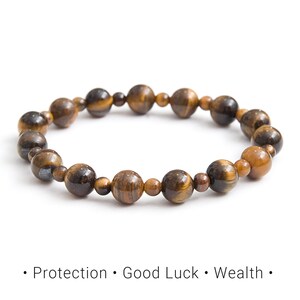 Protection, Leadership and Wealth attract energy bracelet made of Tigers Eye stone. Beaded jewelry gift for men, Capricorn birthstone / 8mm