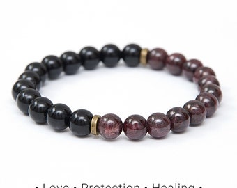 Onyx and Garnet bracelet, Love and Protection jewelry, Healing stone bracelet gift for women, Leo birthstone, Gift for her or him / 8mm