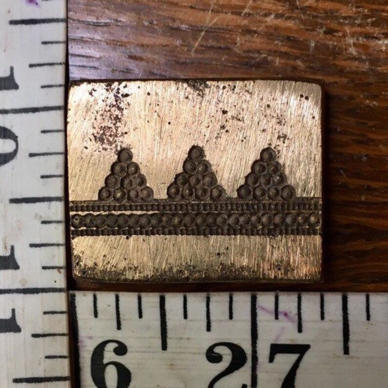 Ring die Earrings die. Triangle die Vintage bronze little accents die