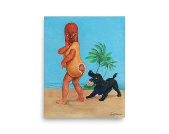 Può includere: Un dipinto su sfondo azzurro raffigurante una persona che indossa un costume da hot dog su una spiaggia sabbiosa con palme. Un piccolo cane nero si trova nelle vicinanze e guarda la persona. La firma dell'artista è visibile in basso a destra.