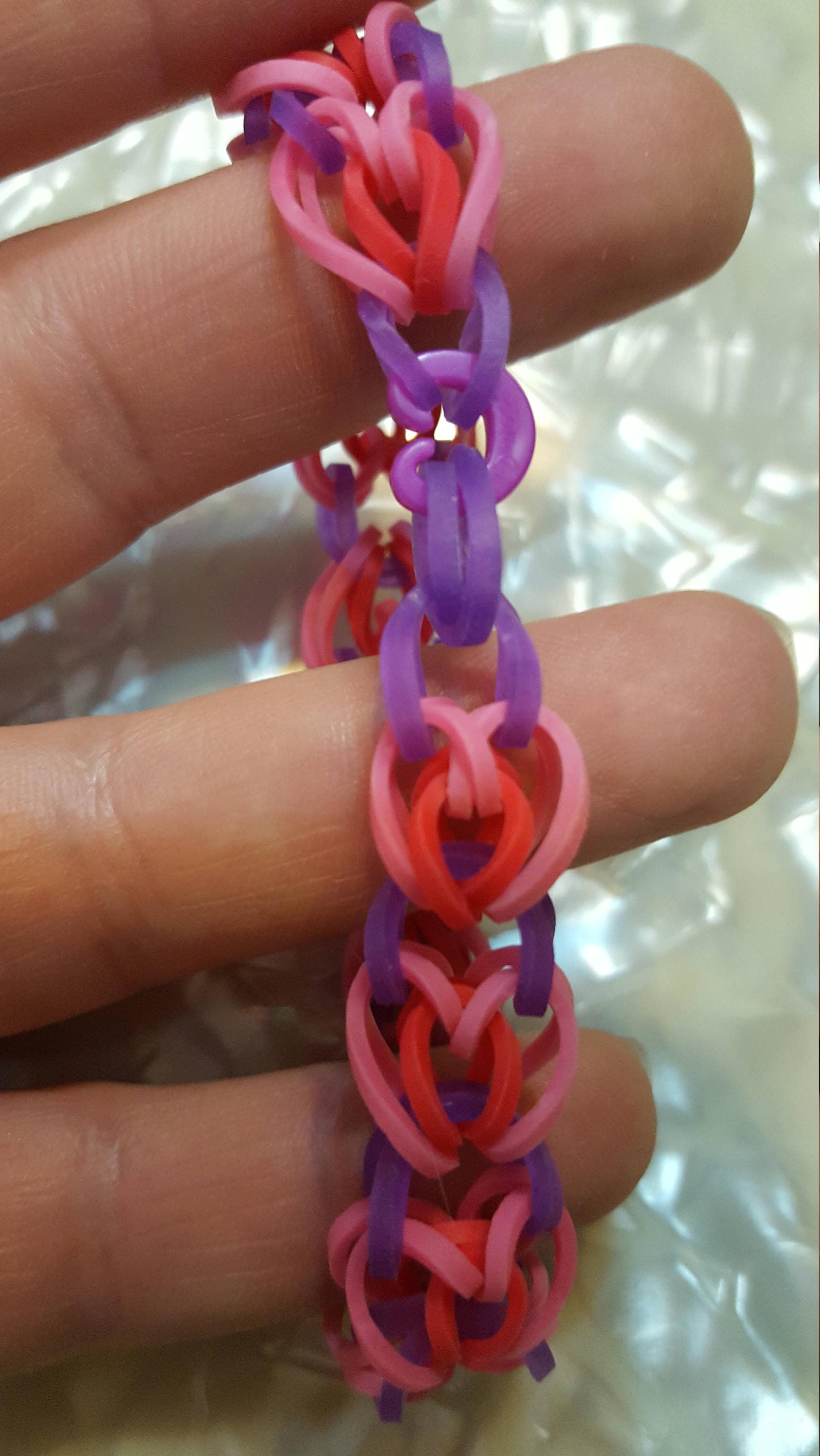 Rainbow Loom Open Heart Bracelet in Pink, Red and Purple UK