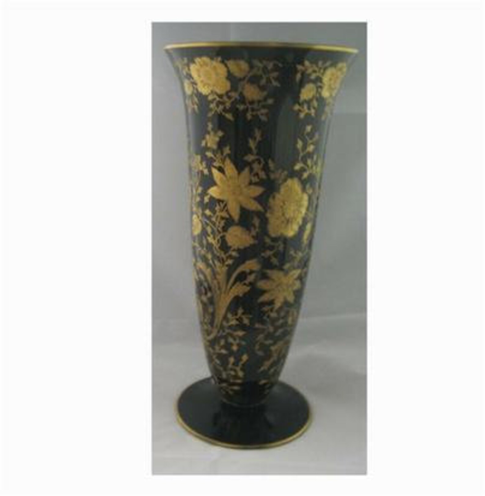 Cambridge Wildflower Black G.E. Vase Etsy