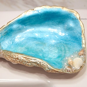 Ring Dish, Oyster Shell, Oyster Shell Dish, Shell Ring Dish, Oyster Ring Dish, Jewelry Dish, Shell Jewelry Dish, Beach Wedding, Jewelry