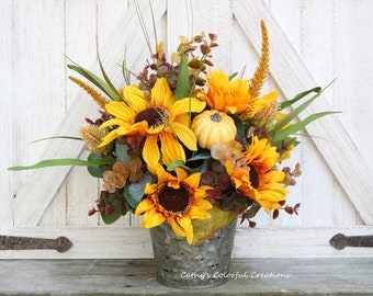 Centerpiece, Sunflower Centerpiece, Fall Centerpiece, Fall Decor, Autumn, Fall, Sunflowers, Fall Arrangement, Fall Floral