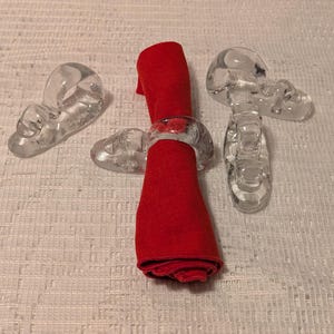Napkin rings and place card holders, set of 4, blown glass