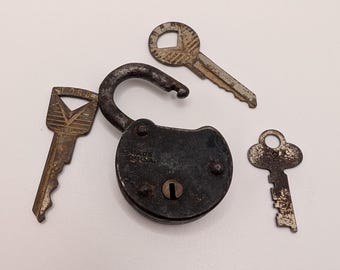 Vintage Corbin padlock and key, 2 Ford car vintage keys