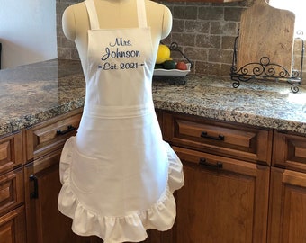 Handmade Personalized apron, Bride, Wedding Apron, Bride Apron, Women’s personalized apron, restaurant apron beauticians,