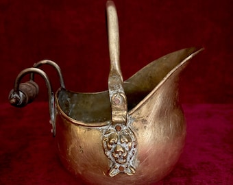 1700s French Antique yellow copper Coal Scuttle Bucket. Lion heads handles. Fireplace screen , chimney, mantelpiece decoration. Flower box.