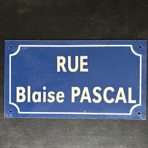 1970年代のフランスのヴィンテージ金属製道路標識、Rue Blaise Pascal オリジナルブルーエナメル道路名プレート、インダストリアルウォールアート、フランス