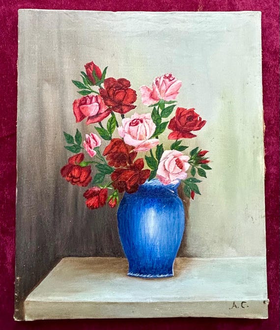 1930年代のフランスの花の油絵、青い花瓶に入ったピンクの赤いバラ