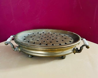 1920s French Antique heavy Brass Plate Warmer. Dish Warmer. Antique kitchen decoration. Tableware. Dinnerware.