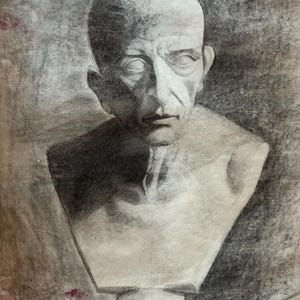 Disegno antico francese a carboncino su carta, anni 1890. Ritratto di un antico romano. Scuola accademica. Busto. Torso. Studio di statua