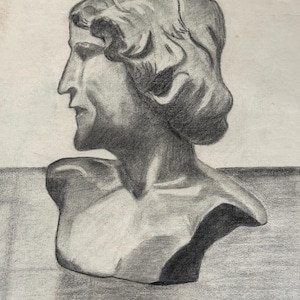 Disegno antico francese a carboncino su carta degli anni '30. Ritratto di donna parigina. Art Deco. Studio accademico