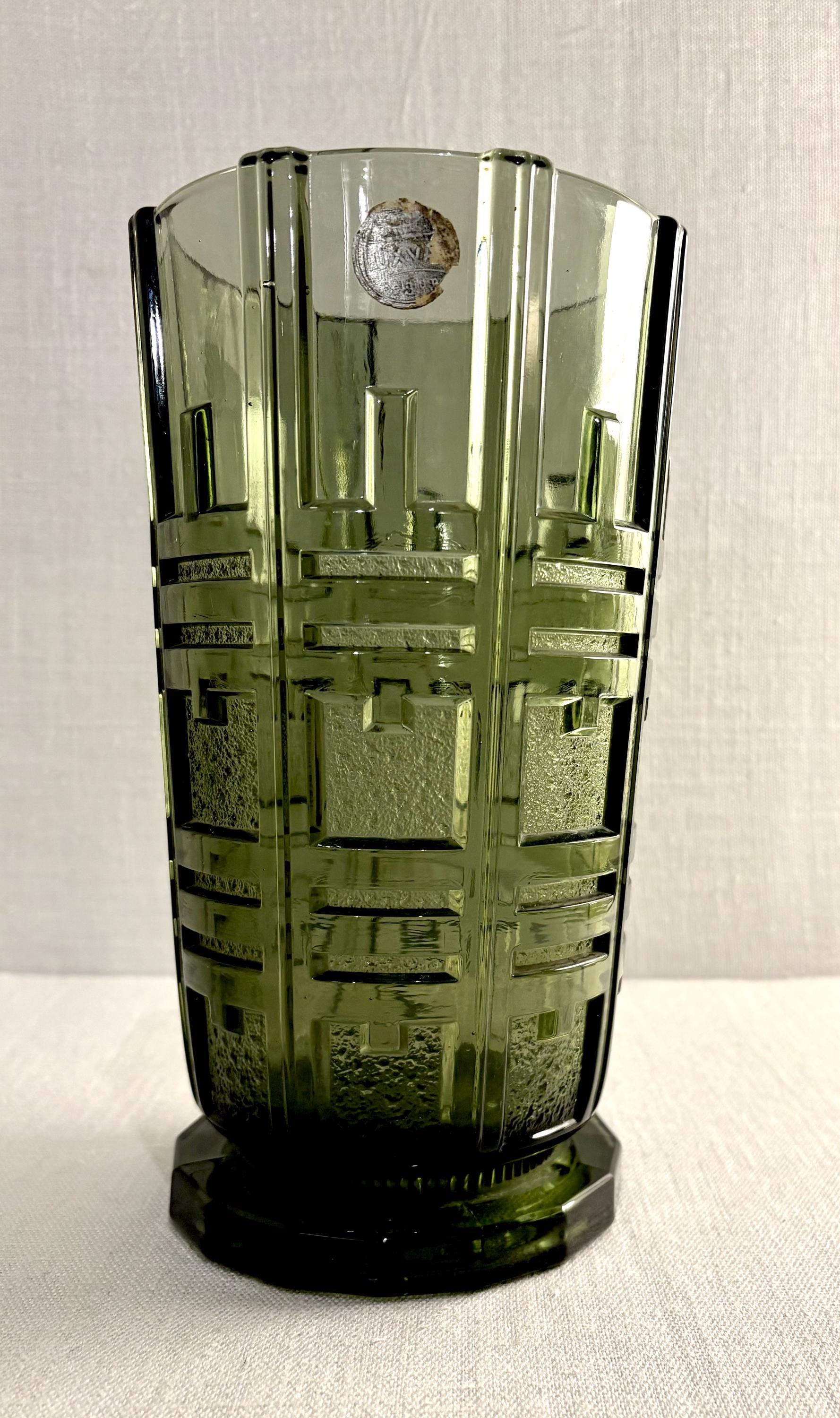 Val Saint  Lmbert   アンティーク酒杯RD　カメイガラス Val Saint Lmbert アンティーク酒杯RD カメイガラス
