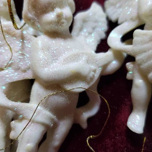 Cherub Iridescent Pearl Glitter Musical Angels Plastic Lot of 18