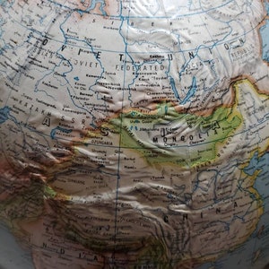 Rand McNally Political Globe Relief