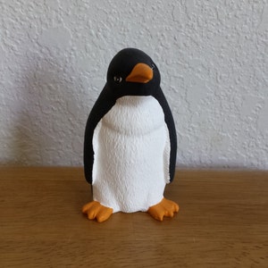 Ceramic Penguin (Med/Standing)(#707)