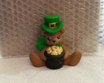 Ceramic Irish Bear with Pot of Gold(#1385)