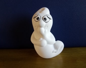Ceramic Spooky Ghost Figurine – Cute Halloween Decor