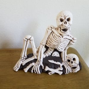 Ceramic Skeleton in Graveyard (#920)