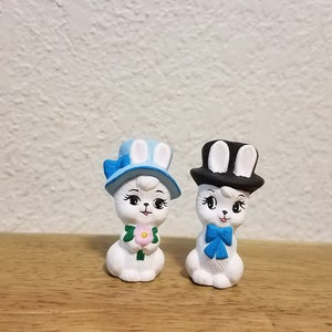 Ragazza piccola ceramica & Camilla ragazzo con cappelli (n. 1183)