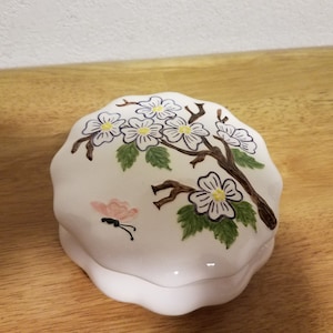 Ceramic Glazed Powder/Jewelry Box (#1029)- hand painted raised flower design