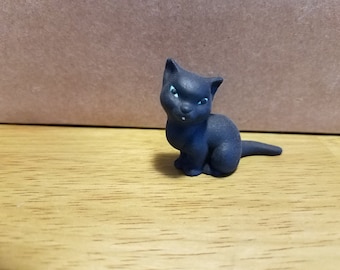 Ceramic Tiny Cat with tail Straight out (#1324)