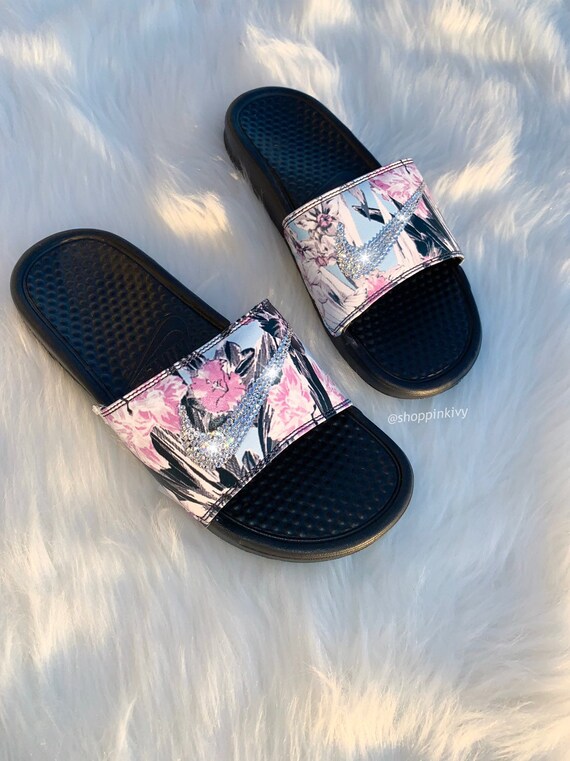 women's nike benassi slides floral