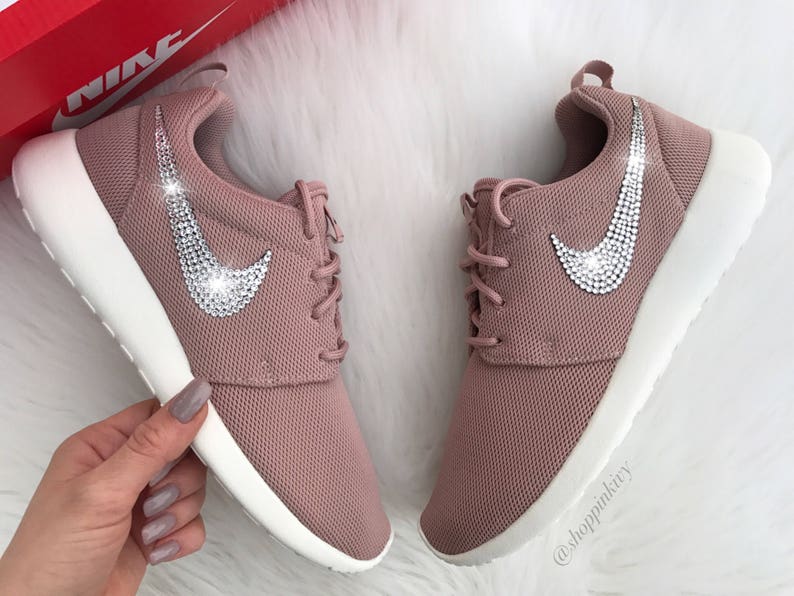 roshe one shoes
