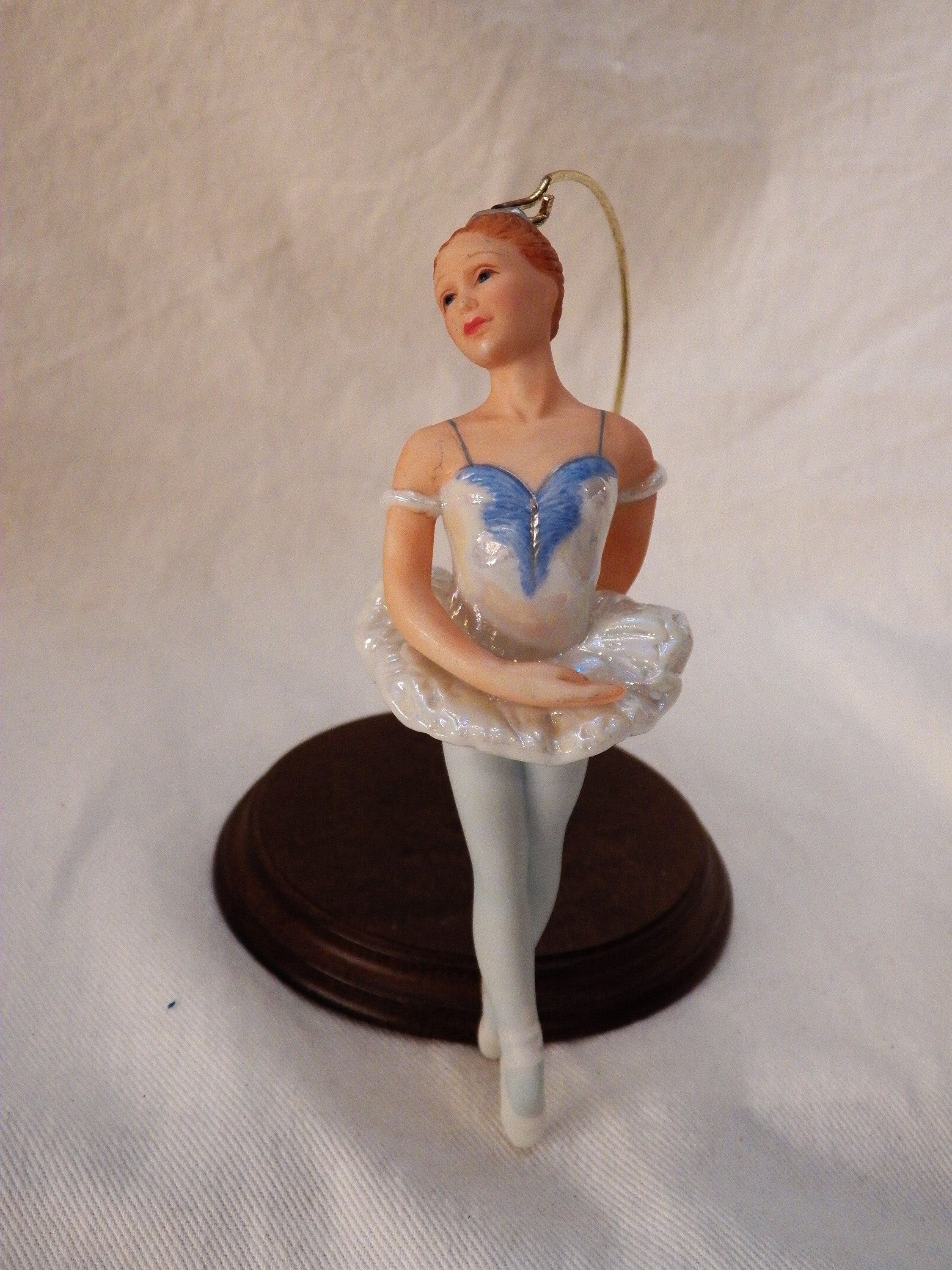 Vintage 1990 Hallmark sugar Plum Fairy Club Ornament Porcelain QXC4473