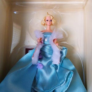 Vintage 2005 Hallmark Barbie Fashion Model Collection ornament - Delphine - QXI6432