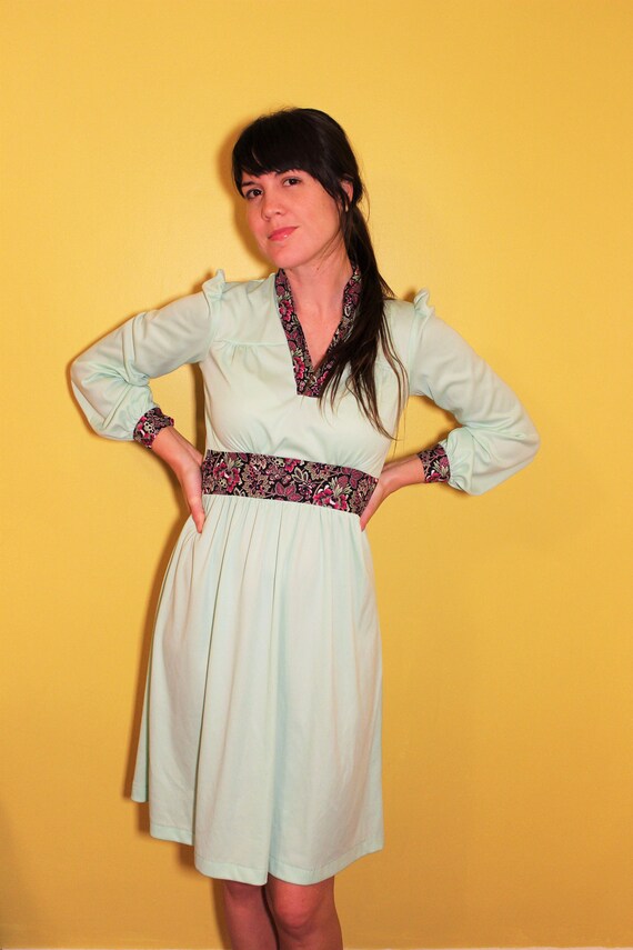 The Sweet Loraine Dress: 1960s Vintage Handmade M… - image 3
