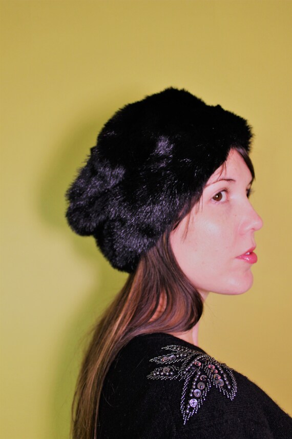 The Like A Panther Hat: Vintage Black Faux Fur Mod