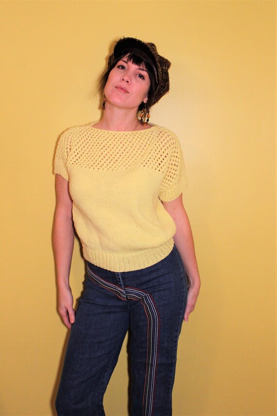 The Always Sunny Sweater Top: 1980s Vintage Handm… - image 3