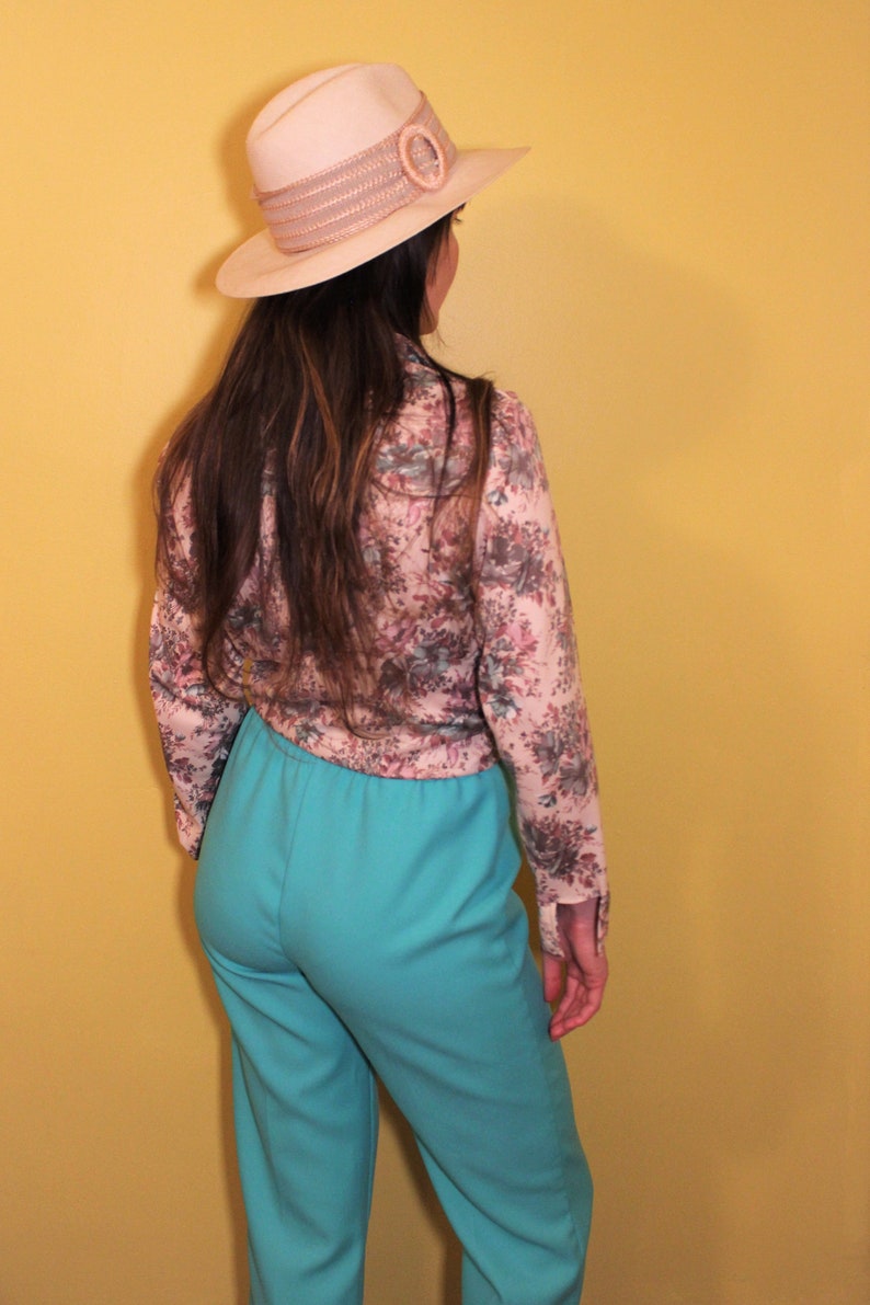 The Floral Fields Blouse Union Made 1970s Vintage Beige Pink Blue Flower Print Retro Hippie Bohemian Long Sleeve Button Up Collared Shirt