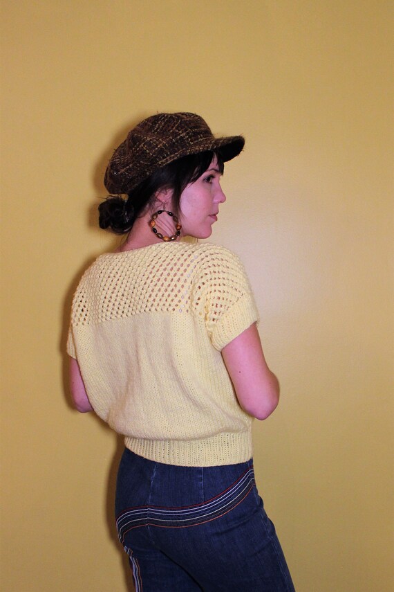 The Always Sunny Sweater Top: 1980s Vintage Handm… - image 4